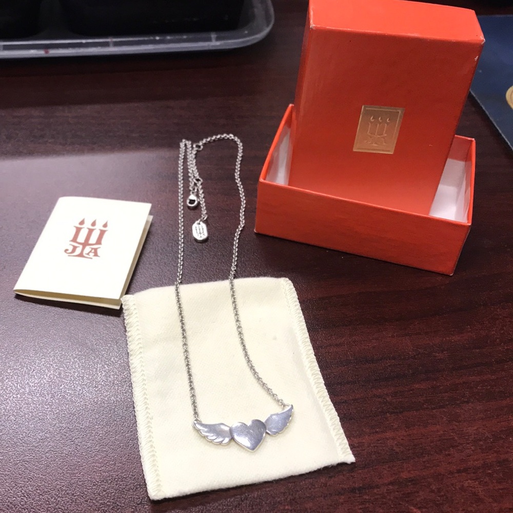 Gently used James Avery heart with wings necklace